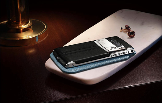 Vertu Signature Touch