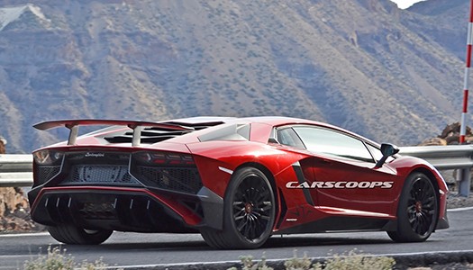 Lamborghini-Aventador-SV-5