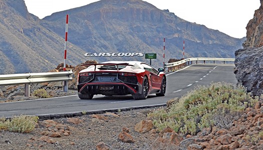 Lamborghini-Aventador-SV-7