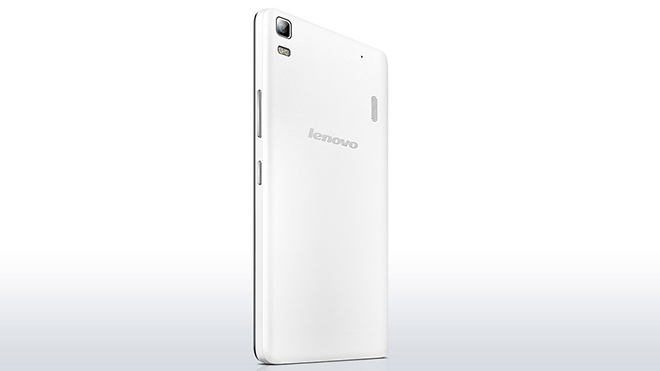 lenovo-smartphone-a7000-white-back-2