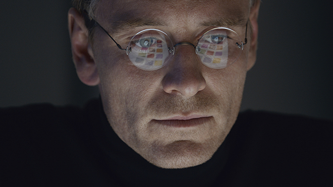 steve-jobs-movie-2015-holding-1