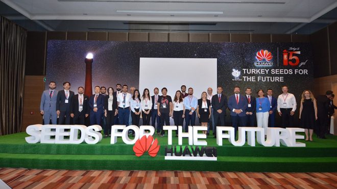 Huawei'den gençlere büyük destek