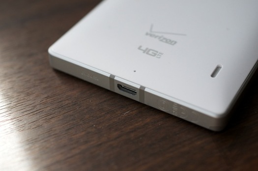 Şimdiye kadar üretilen en iyi Windows Phone: Nokia Lumia Icon [Video] - LOG