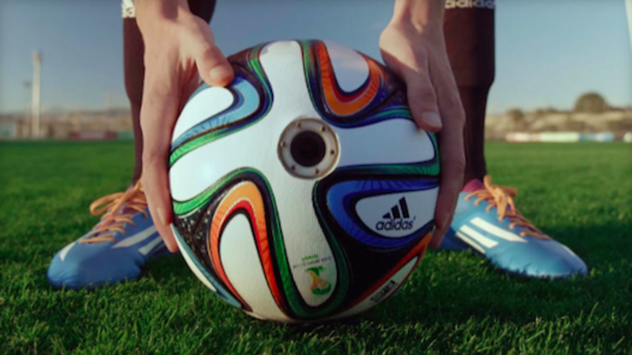 resmi Dünya Kupası Brazuca kameralarla [Video] - LOG