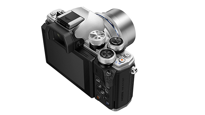 Olympus OM-D E-M10 II