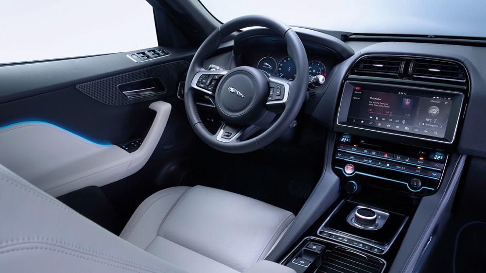 Jaguar F-Pace