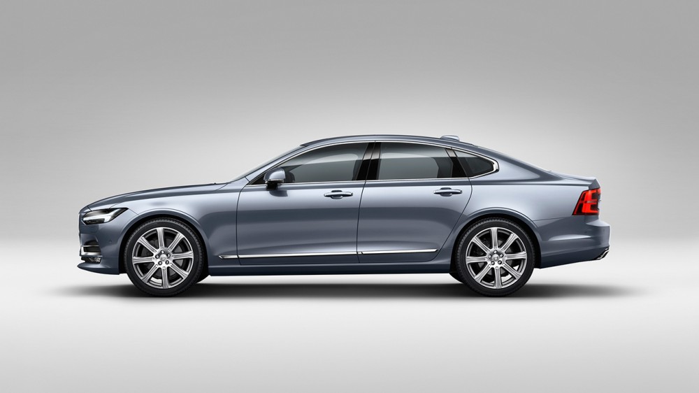 2017 Volvo S90