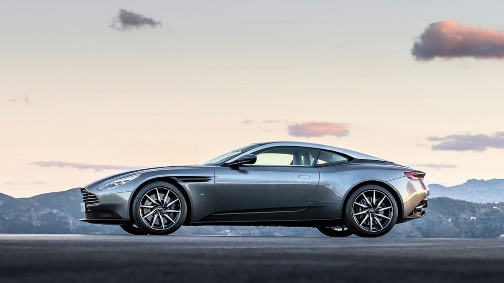 Aston Martin DB11