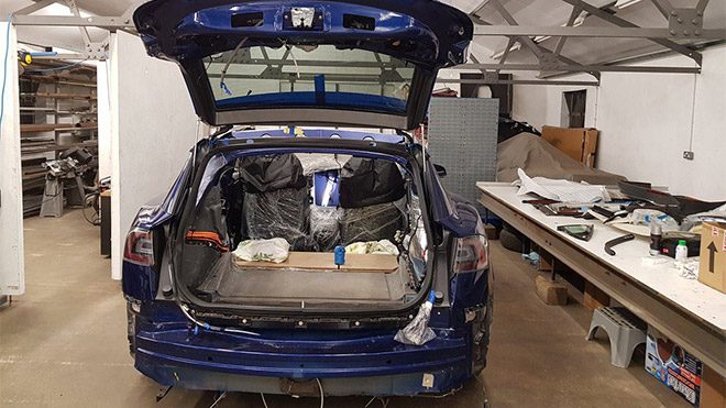 station wagon Tesla Model S