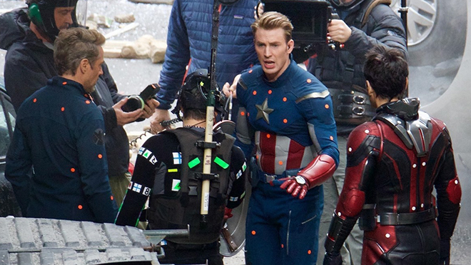 Avengers 4 setinden kafa karıştıran fotoğraflar - LOG