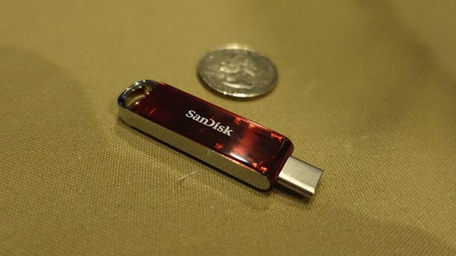 Sandisk dünyanın en küçük 1 TB USB-C belleği