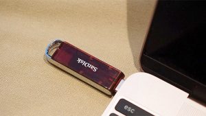 Sandisk dünyanın en küçük 1 TB USB-C belleği