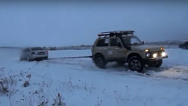 Lada Niva vs Audi S6