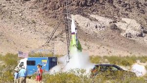 Mad Mike Hughes dünya düz roket denemesi