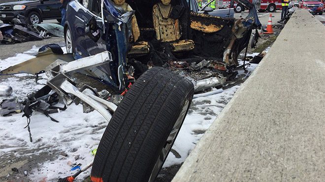 Tesla Model X kazası