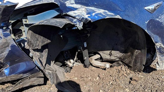 Tesla Model 3 kaza