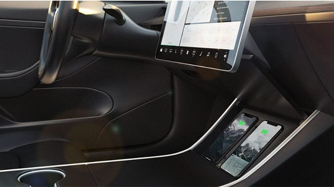 Tesla Model 3 Nomad kablosuz şarj