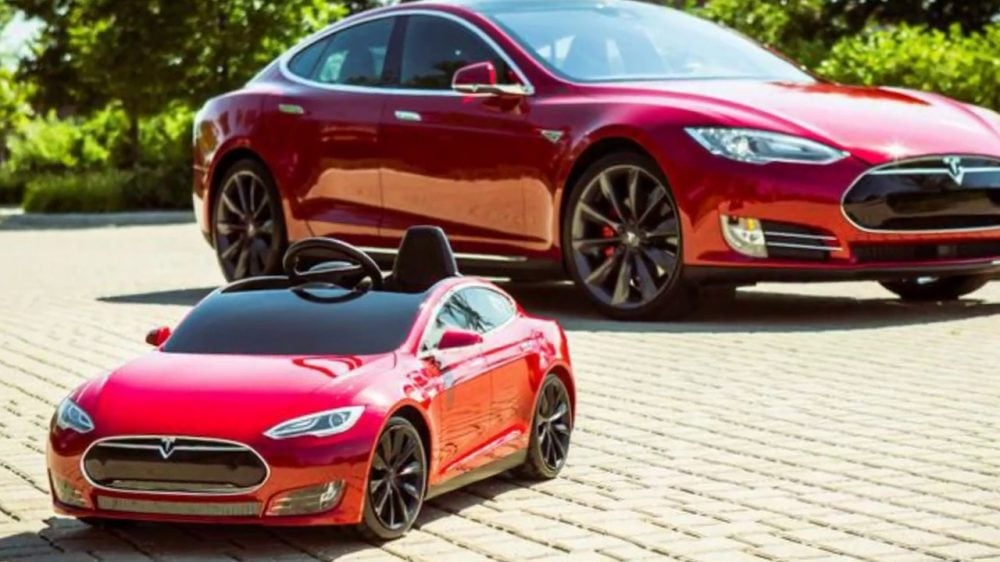 Tesla Kuning Mini Elon Musk'tan gerçekliği sorgulanan