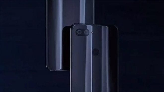 Xiaomi Mi 8 Screen Fingerprint Edition ve Xiaomi Mi 8 Youth Edition