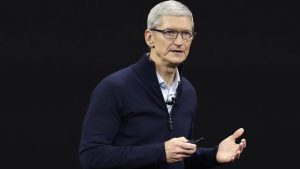Tim Cook iPhone Apple