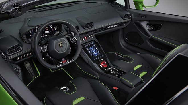 2020_Lamborghini_Huracan_Evo_Spyder