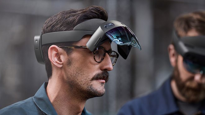 Microsoft HoloLens 2