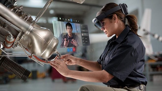 Microsoft HoloLens 2