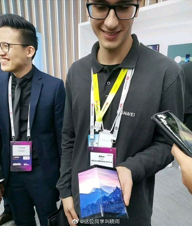 Huawei Mate X katlanabilir telefon