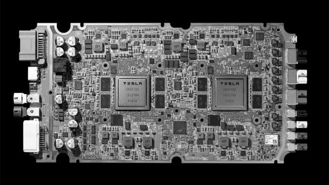 Tesla sürücüsüz otomobil