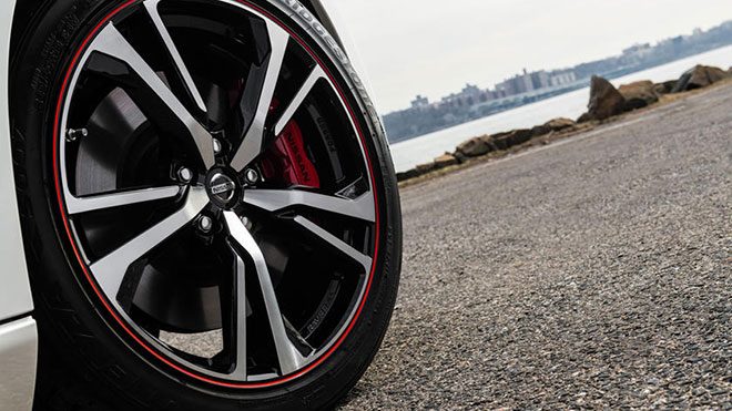 Nissan 370Z 50th Anniversary Edition