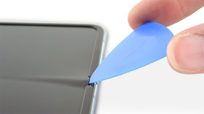 Katlanabilir telefon Samsung Galaxy Fold iFixit