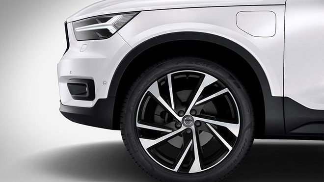 Tamamen elektrikli Volvo XC40