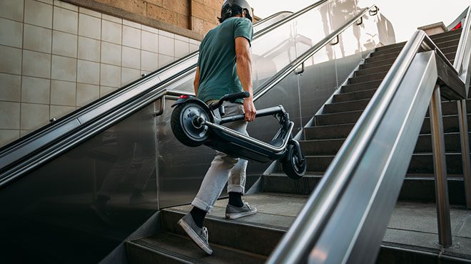 Boosted Red elektrikli scooter