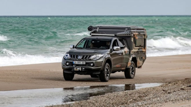 Mitsubishi L200 Crawler