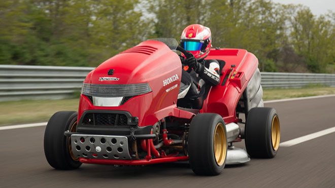 Honda çim biçme makinesi