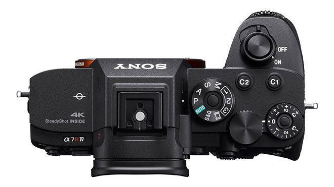 Sony a7R IV tam kare aynasız fotoğraf makinesi