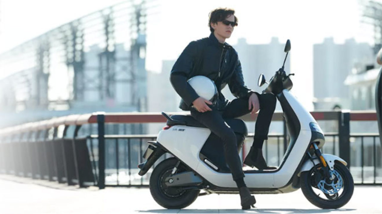 Segway-Ninebot imzalı iki elektrikli motosiklet - LOG