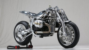 BMW R1100S motosiklet üstüne kurulan yeni yaşam formu!