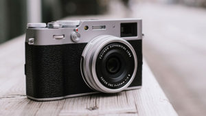 Fujifilm X100V aynasız fotoğraf makinesi