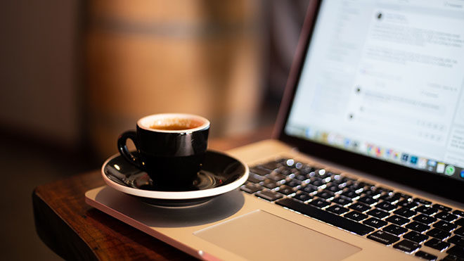 Facebook koronavirüs