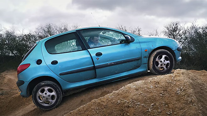 Honda Civic, Ford Focus ve Peugeot 206 ile Off-Road yapmak [Video]