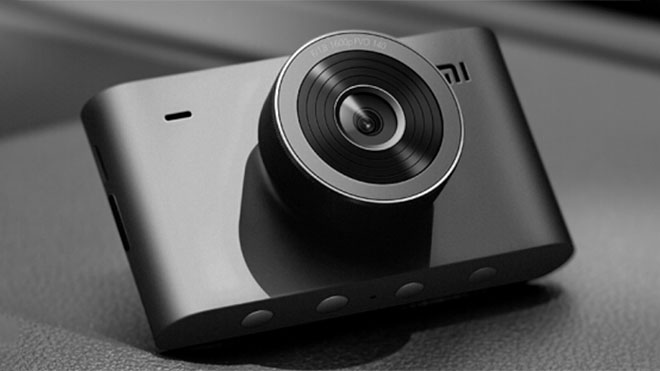 Xiaomi Mi Smart Dashcam 2K araç içi kamera