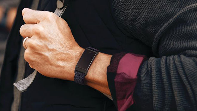 Fitbit Charge 4