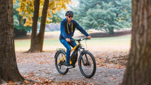 Ducati imzalı elektrikli bisiklet e-Scrambler