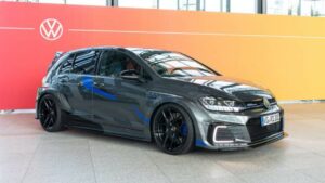 Volkswagen Golf GTE Hyracer