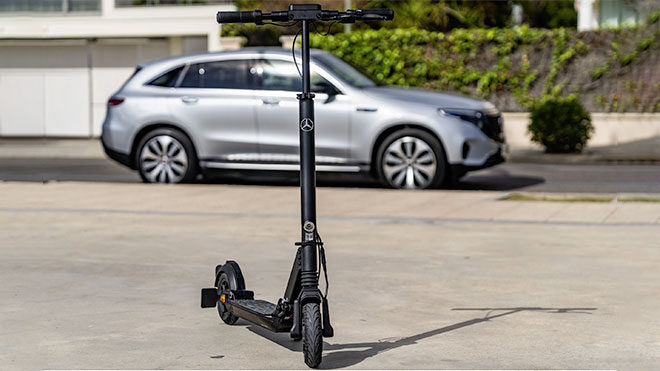 Mercedes'ten katlanabilir elektrikli scooter: eScooter [Video]