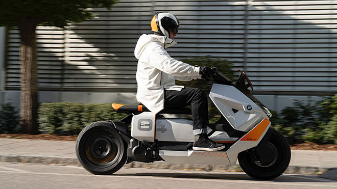 BMW Motorrad, Definition CE 04 elektrikli motosiklet