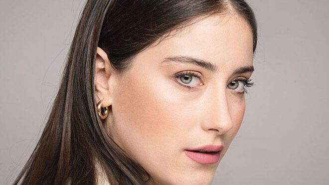 Hazal Kaya Netflix