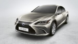 Lexus ES dijital ayna