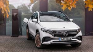Mercedes EQA